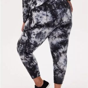 Torrid Active Black Tye Dye Pull On Athletic Workout Pants Size 3 - 3X